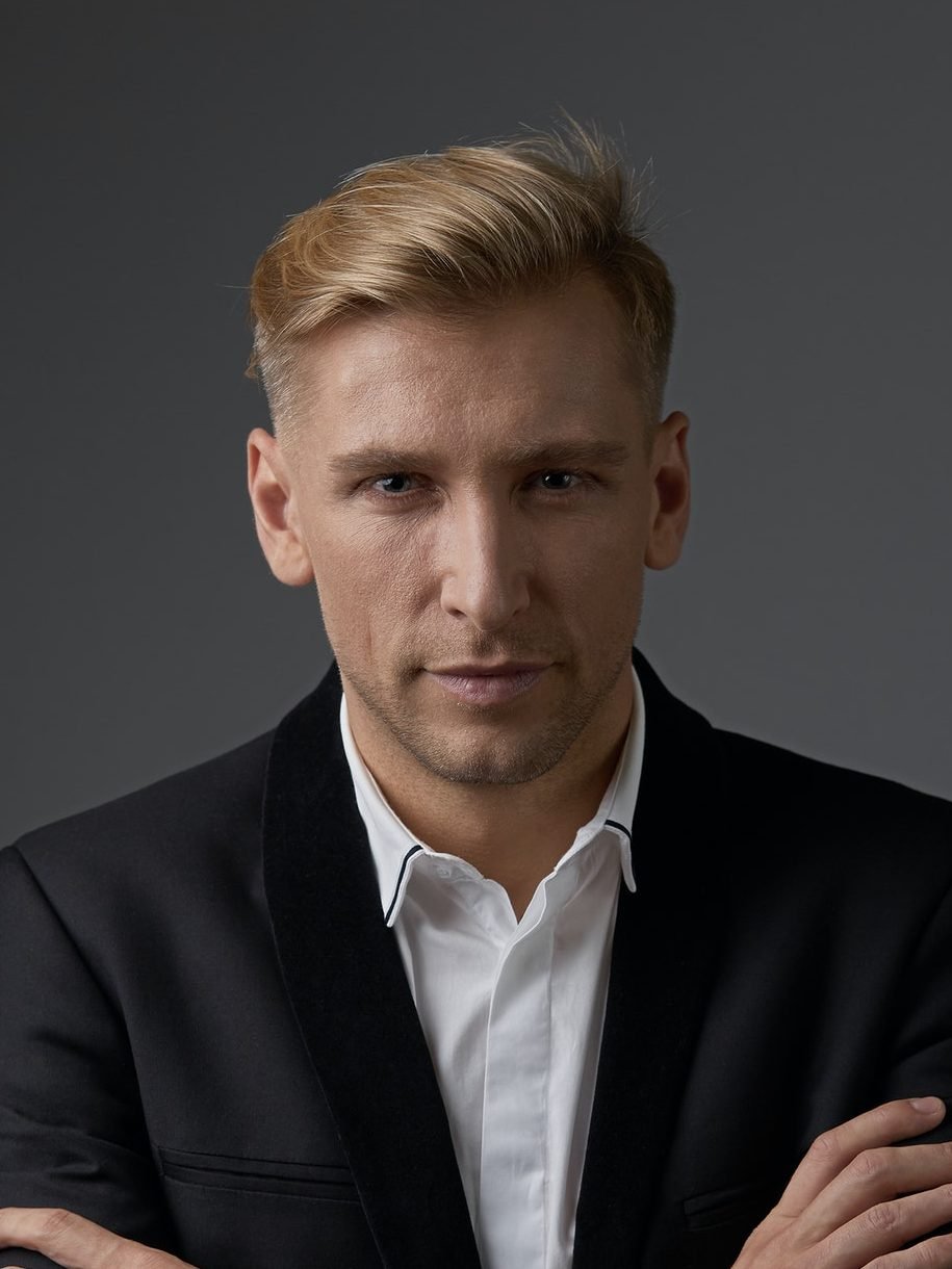 new plugin practise Close Up Businessman Portrait With Hands Crossed E1616441964477